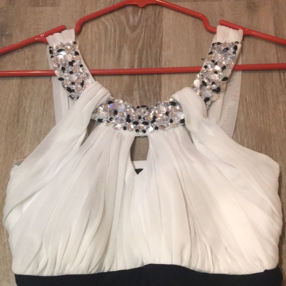 Homecoming Short Cocktail Dress - Picture 2 of 5